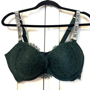 NWT Victoria’s Secret Very Sexy Push-Up Bra